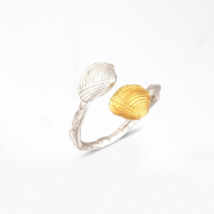 Ασημένιο δαχτυλίδι με χρυσό κοχύλι 14K σε ασήμι. - επιχρυσωμένα, επάργυρα, κοχύλι, plexi glass, αυξομειούμενα