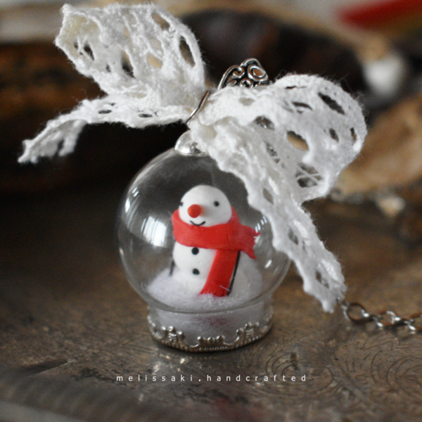 Once upon a Snowman | Μακρύ χριστουγεννιάτικο κολιέ με θόλο, χιονάνθρωπο και χιόνι (πηλός, επαργυρωμένος ορείχαλκος, αυξομειούμενο) - πηλός, μακριά, μεγάλα, χριστούγεννα, χιονάνθρωπος - 4