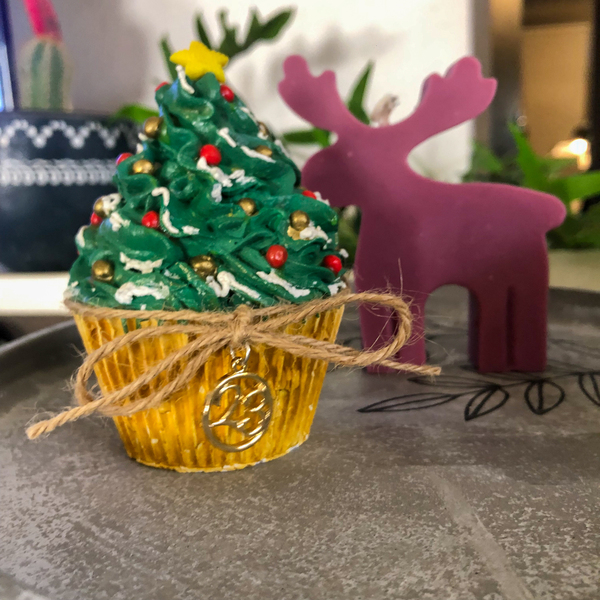 Γούρι 2023 cupcake σαν αληθινό φτιαγμένο από γύψο - πέτρα, χριστουγεννιάτικο, γούρια, γούρι 2023 - 4