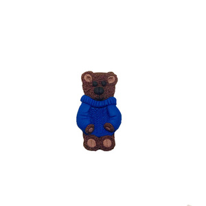 Κονκάρδα κύριος Αρκούδος με μπλε πουλόβερ - πηλός