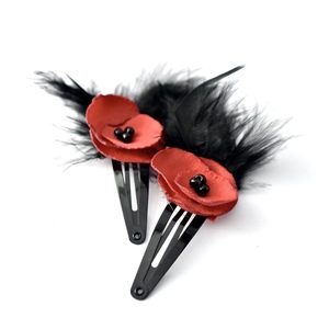 Hair clips με κόκκινα λουλούδια - hair clips, λουλούδια, δώρο, αξεσουάρ μαλλιών