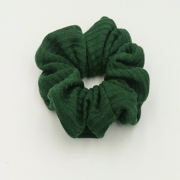 Λαστιχάκι για μαλλιά πράσινο πλεκτό scrunchies - ύφασμα, δώρο, μαμά, για τα μαλλιά, λαστιχάκια μαλλιών