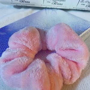 Scrunchie γούνινο baby pink - ύφασμα, λαστιχάκια μαλλιών - 3