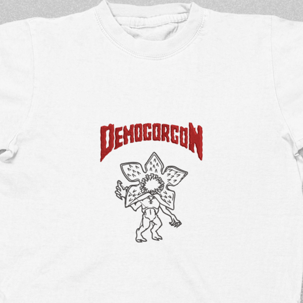 Βαμβακερό μπλουζάκι με κεντητό σχέδιο Stranger Things Demogorgon - βαμβάκι, κεντητά