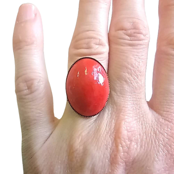 Δαχτυλίδι οβάλ σε μπρούντζινη βάση και κόκκινο καμπουσον ρητίνης - γυαλί, μπρούντζος, μεγάλα, αυξομειούμενα, φθηνά - 4