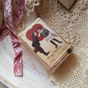 Αρωματικό διακοσμητικό σαπουνάκι για τον 'Αγιο Βαλεντίνο με ντεκουπαζ σε vintage στυλ. 9χ6χ2cm - ντεκουπάζ, πορσελάνη, διακοσμητικά, αγ. βαλεντίνου, αρωματικό σαπούνι - 3