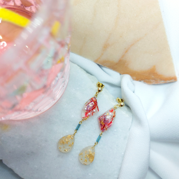 Σκουλαρίκια πολύχρωμα σχέδιο Lilly ( ασήμι επιχρυσωμένο 925, υγρό γυαλί) - ασήμι, γυαλί, επιχρυσωμένα, κρεμαστά, καρφάκι - 4