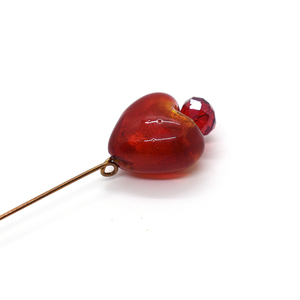 Καρφίτσα - περόνη με κόκκινη γυάλινη καρδιά χάντρα - χάντρες, γυαλί, αγ. βαλεντίνου, καρδιά