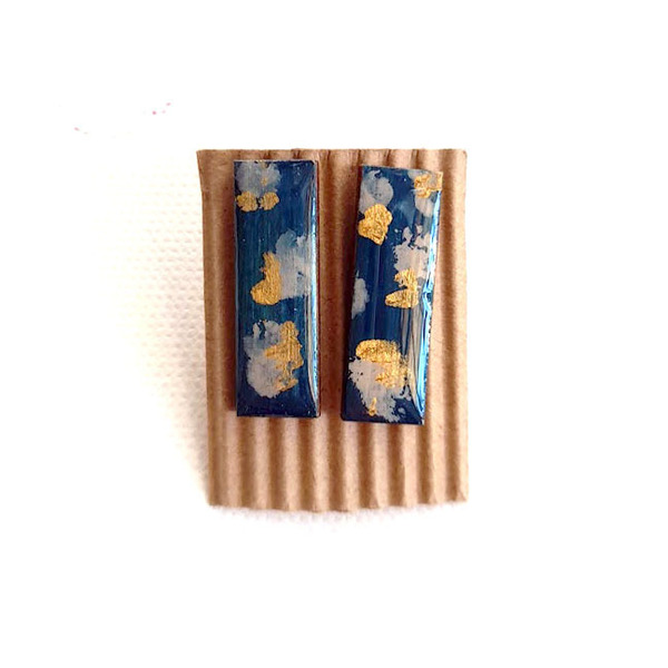 Stud earrings "Blue abstract", παραλληλόγραμμα! - ξύλο, γυαλί, ζωγραφισμένα στο χέρι, καρφωτά, καρφάκι - 4