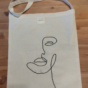 Βαμβακερή tote bag ζωγραφισμένη στο χέρι με μακρύ χερουλι . Διαστάσεις 35*40 - ύφασμα, all day, tote, πάνινες τσάντες, μικρές - 2