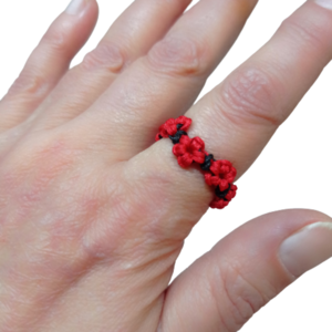 Δαχτυλίδι Μακραμέ Λουλούδι (Κόκκινο-Μαύρο) - ημιπολύτιμες πέτρες, μακραμέ, σταθερά, φθηνά - 2