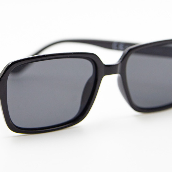 Γυαλιά ηλίου πλαστικά σε μαύρο χρώμα με 100% UV προστασία από τον ήλιο - αλυσίδες, γυαλιά ηλίου, κορδόνια γυαλιών, θήκες γυαλιών - 2