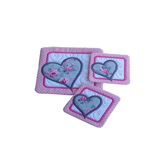 Σουβέρ Υφασμάτινα Κεντητά Ροζ Hearts Σετ 3 τεμ 10*10 εκ & 15*15 εκ - ύφασμα, κεντητά, χειροποίητα, είδη σερβιρίσματος, καρδιά