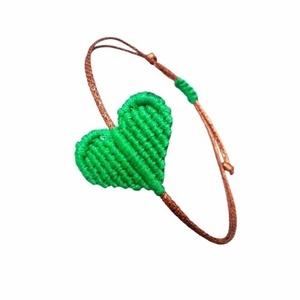 Μπρονζέ βραχιόλι μακραμέ με πράσινη καρδιά - μακραμέ, καρδιά, κορδόνια, αυξομειούμενα, μαμά