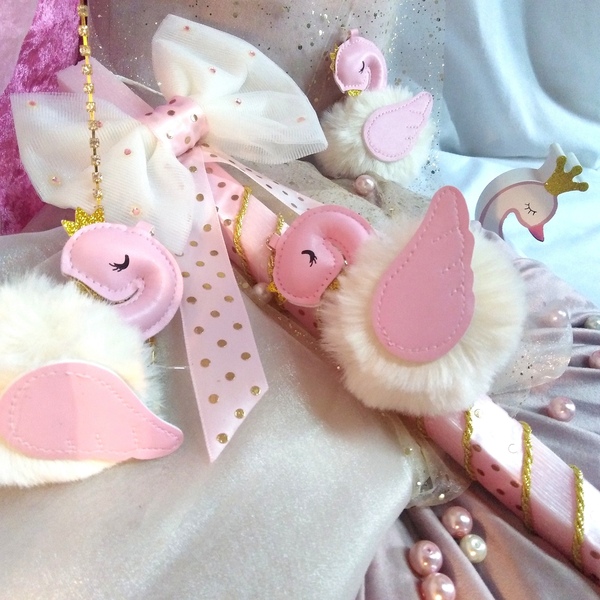 Λαμπάδα για κορίτσι ροζ με γούνινο κύκνο 39cm - λαμπάδες, κύκνος, για παιδιά - 4