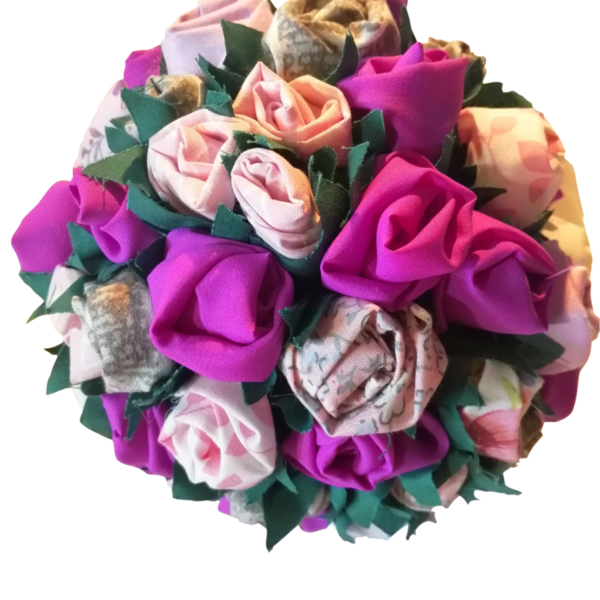 Χειροποίητη μπάλα greytouch με υφασμάτινα λουλούδια 16cm - λουλούδια, χειροποίητα