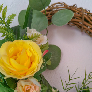 Στεφάνι με κίτρινα τριαντάφυλλα ( διάμετρος 40εκ ) - στεφάνια, τριαντάφυλλο - 5