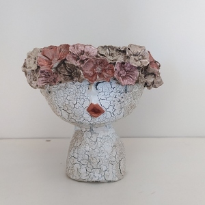 Επιτραπέζια διακόσμηση"Κοπέλα με λουλούδια" (16x14cm) - λουλούδια, διακόσμηση, πηλός, κασπώ, διακόσμηση σαλονιού - 2