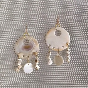 "Λευκάδα" - Κρεμαστά σκουλαρίκια με φίλντισι και τσιπς μαγνησίτη - ημιπολύτιμες πέτρες, φίλντισι, μεγάλα, γάντζος - 4