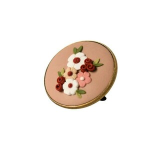 Χειροποίητη στρογγυλή μπρούτζινη καφέ καρφίτσα με λουλούδια (μπρούτζος, πηλός) (3cm) - πηλός, λουλούδι, vintage, μπρούντζος, μικρά