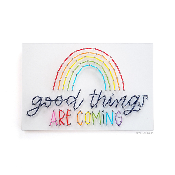 Κάδρο με καρφιά & κλωστές "Good things are coming" 30x20cm - πίνακες & κάδρα, δώρα γενεθλίων, παιδικά κάδρα