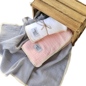 Πάνες αγκαλιάς από βαμβακερή μουσελίνα με δαντέλα, 3 τμχ., 0.65 x 65cm. - "Lacy Nappies_" - κορίτσι, αγόρι, μουσελίνα, δώρα για βάπτιση, προίκα μωρού, σετ δώρου