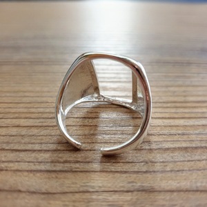 Γυναικείο φαρδύ δαχτυλίδι με ιδιαίτερο σχεδιασμό από ασήμι επιπλατινωμένο ανοιγόμενο ασημί - ασήμι 925, γεωμετρικά σχέδια, μεγάλα, επιπλατινωμένα, αυξομειούμενα - 5