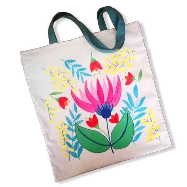 XL χειροποιητη μοναδική ζωγραφισμένη 43Χ47 πάνινη τσάντα με αδιαβροχη φοδρα, 2 τσεπες , σχεδιο λουλούδια - ύφασμα, ώμου, μεγάλες, πάνινες τσάντες