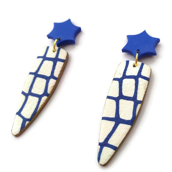 Cyclades - Σκουλαρίκια ασπίδες με μπλε - λευκό πηλό και μπλε αστεράκια - αστέρι, πηλός, ατσάλι, κρεμαστά, καρφάκι - 3