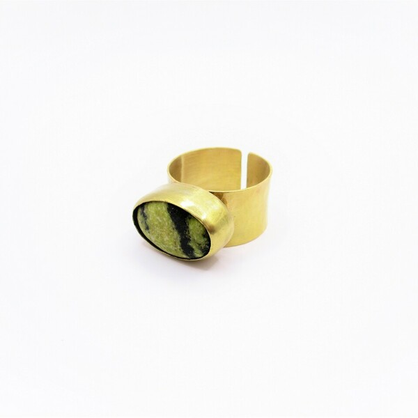 Χειροποίητο δαχτυλίδι φτιαγμένο από μπρούτζο και ημιπολύτιμη οβάλ πετρα χρυσόκολλα. - ημιπολύτιμες πέτρες, μπρούντζος - 4