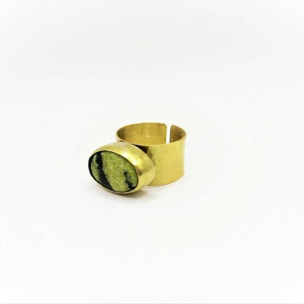 Χειροποίητο δαχτυλίδι φτιαγμένο από μπρούτζο και ημιπολύτιμη οβάλ πετρα χρυσόκολλα. - ημιπολύτιμες πέτρες, μπρούντζος - 5