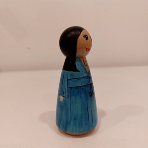 Ξύλινη κούκλα τύπου peg doll- Κοπέλα με γαλάζιο φόρεμα - χειροποίητα, δώρα για δασκάλες, η καλύτερη δασκάλα - 3