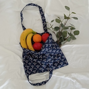 Τσάντα για τα ψώνια-tote bag-μπλε με μαργαρίτες - ύφασμα, ώμου, φλοράλ, tote, πάνινες τσάντες - 2