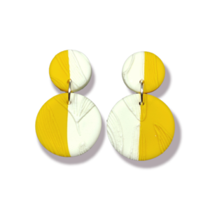 Ανάγλυφα κρεμαστά studs από πολυμερικό πηλό σε λευκό και κίτρινο colour block - ιδιαίτερο, μοντέρνο, πηλός, κρεμαστά