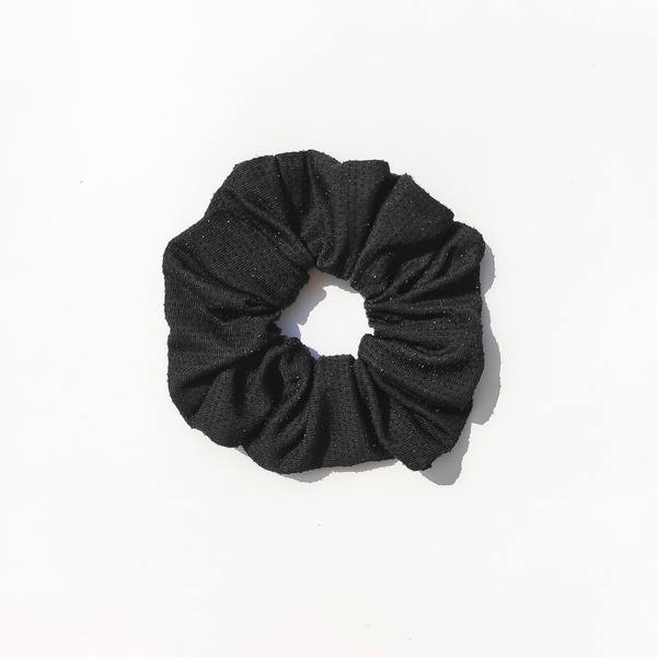 Χειροποίητο μαύρο scrunchie με glitter - λαστιχάκια μαλλιών, ύφασμα