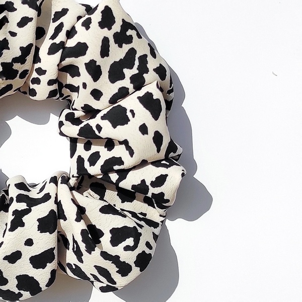 Χειροποίητο scrunchie με animal print - ύφασμα, animal print, λαστιχάκια μαλλιών - 2