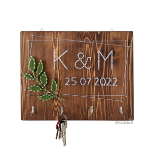 Ξύλινη προσωποποιημένη κλειδοθήκη με αρχικά & ημερομηνία (30x24cm) - personalised, κλειδοθήκες