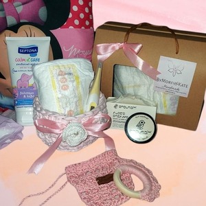 Δώρο για νεογέννητο πακέτο με χειροποίητα πλεκτά - κορίτσι, οργάνωση & αποθήκευση, θήκες για πάνες, σετ δώρου, προσωποποιημένα