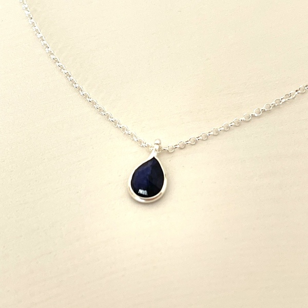 Μίνιμαλ κολιέ με μενταγιόν μπλε Χαλαζία σε σχήμα δάκρυ από ασήμι 925. - ασήμι, ημιπολύτιμες πέτρες, κοντά, μενταγιόν