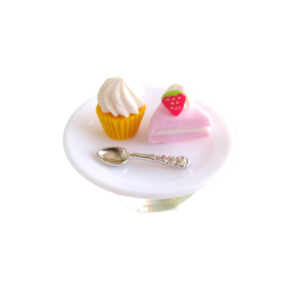Δαχτυλίδι πάστα φράουλα με cupcake βανίλια με πολυμερικό πηλό / μεσαίο / μεταλλική βάση / αυξομειούμενο / Twice Treasured - πηλός, cute, γλυκά, αυξομειούμενα