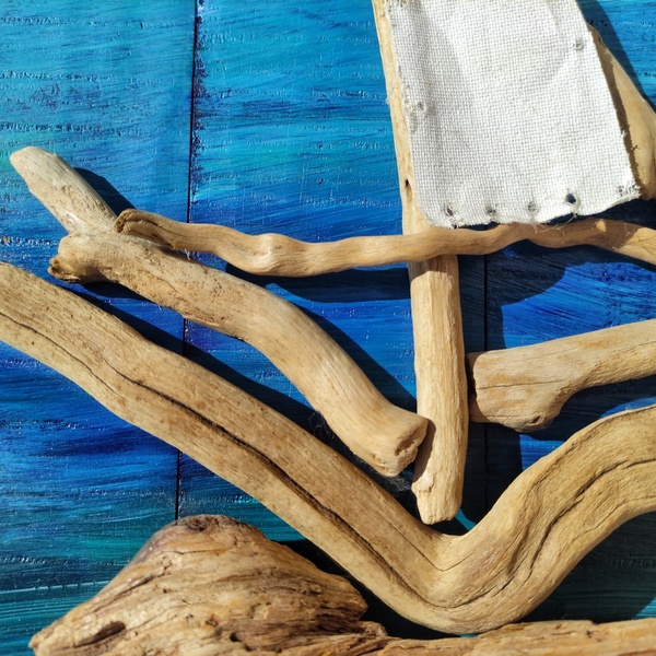 Καραβάκι κατασκευασμένο με θαλασσόξυλα. Κρεμαστός ξύλινος πίνακας διαστάσεις 37*26 εκ. - ζωγραφισμένα στο χέρι, πίνακες & κάδρα, καραβάκι, με ξύλινο στοιχείο - 3