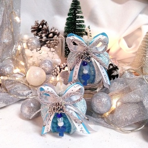 Γούρι 2024 αρωματικό κερί ρόδι άσπρο πετρόλ - γαλάζιο 6*6cm - γυαλί, χριστουγεννιάτικα δώρα, κεριά, γούρια - 3