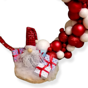 Χριστουγεννιάτικο ξύλινο διακοσμητικό με led φωτάκια/Άγιος Βασίλης με τα δώρα/Υλικά: Ξύλο, υφάσματα, μπάλες φελιζόλ, πολυεστερικό γέμισμα και μίνι χριστουγεννιάτικες μπάλες/Διαστάσεις: 23×23 εκ. - ξύλο, νονά, διακοσμητικά, άγιος βασίλης, μπάλες - 2