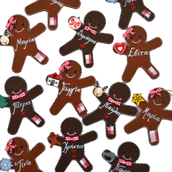 Σετ των δύο: ξύλινα στολίδια gingerbread ανθρωπάκια ύψους 10 εκ., ζωγραφισμένα στο χέρι με όνομα παιδιού - ξύλο, δώρα για παιδιά, στολίδια, προσωποποιημένα - 5