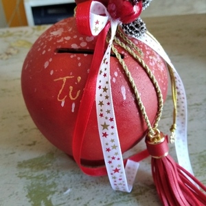 Χειροποίητος κεραμικός κουμπαράς κόκκινος (15cm) - πηλός, κουμπαράδες, χριστουγεννιάτικα δώρα, γούρια, γούρι 2023 - 2