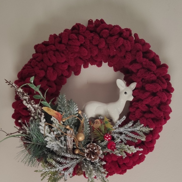 Χριστουγεννιάτικο στεφάνι 35 εκατοστών με νήμα σε βάση από μπαμπού - στεφάνια, κουκουνάρι, άγιος βασίλης, μαλλί felt - 2