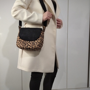 Γυναικεία τσάντα χιαστί από φελλό Leopard. Anifantou - animal print, χιαστί, all day, φελλός - 3