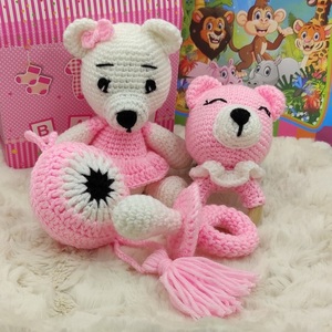 Χειροποίητο πλεκτό σετ δώρου σε ροζ -λευκό χρώμα, με αρκουδάκι, κουδουνίστρα, πιπίλα και κρεμαστό ματάκι - δώρα για βάπτιση, ματάκια, δώρα για μωρά, δώρο γέννησης, φυλαχτά - 2