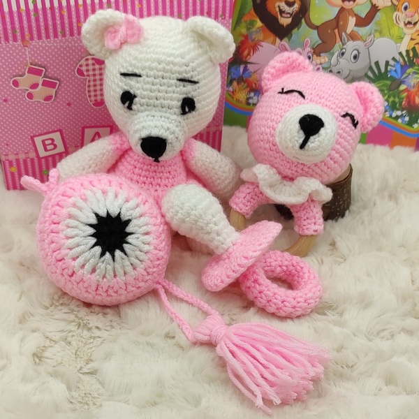 Χειροποίητο πλεκτό σετ δώρου σε ροζ -λευκό χρώμα, με αρκουδάκι, κουδουνίστρα, πιπίλα και κρεμαστό ματάκι - δώρα για βάπτιση, ματάκια, δώρα για μωρά, δώρο γέννησης, φυλαχτά - 3