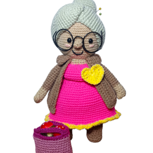 Πλεκτή κούκλα amigurumi γιαγιά ύψους 25 εκ. - δώρο για τη γιαγιά, μινιατούρες φιγούρες, μαλλί felt, πλεχτή κούκλα
